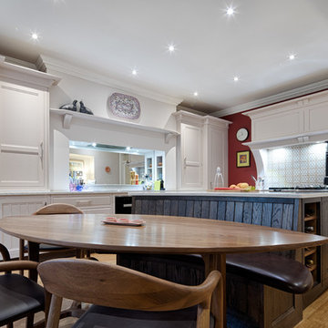 Arts and Crafts Style Kitchen with Contrasting Finishes