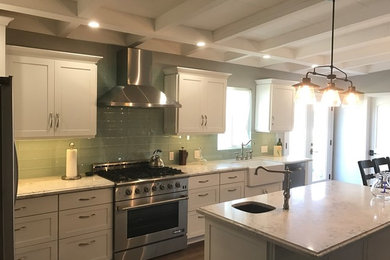 Mid-sized trendy kitchen photo in San Luis Obispo