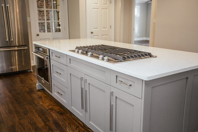 Kitchen - transitional kitchen idea in Atlanta