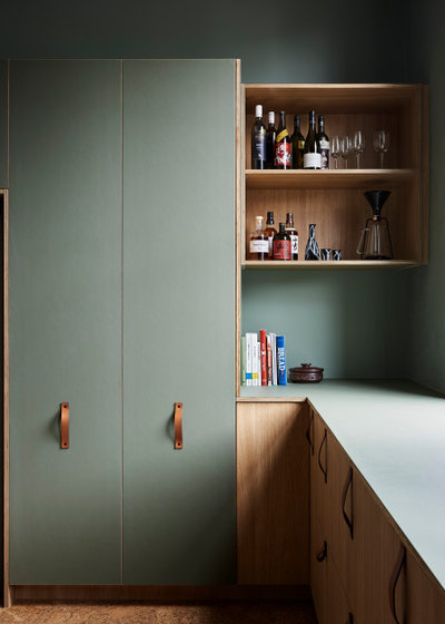 Contemporary Kitchen by tsai Design
