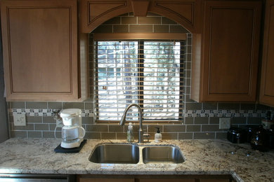 Example of an arts and crafts kitchen design in Phoenix