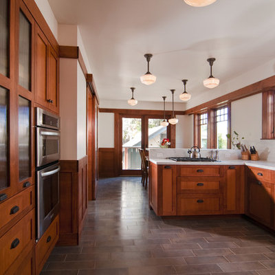 Kitchen - craftsman kitchen idea in San Francisco with shaker cabinets and stainless steel appliances