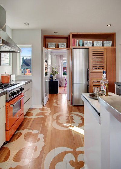 Contemporary Kitchen by Zinc Art + Interiors