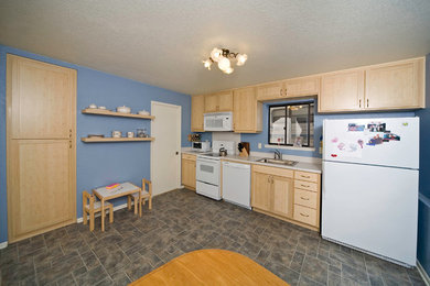 Photo of a traditional kitchen in San Luis Obispo.