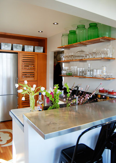 Contemporary Kitchen by Zinc Art + Interiors