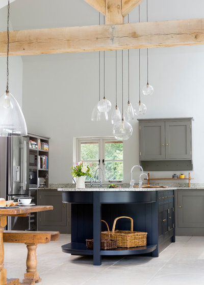 Country Kitchen by Pip Morris Interiors