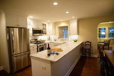 Kitchen - cottage kitchen idea in Philadelphia