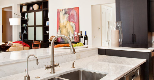 Add Some Glamour to Your Life With a Chandelier in The Kitchen