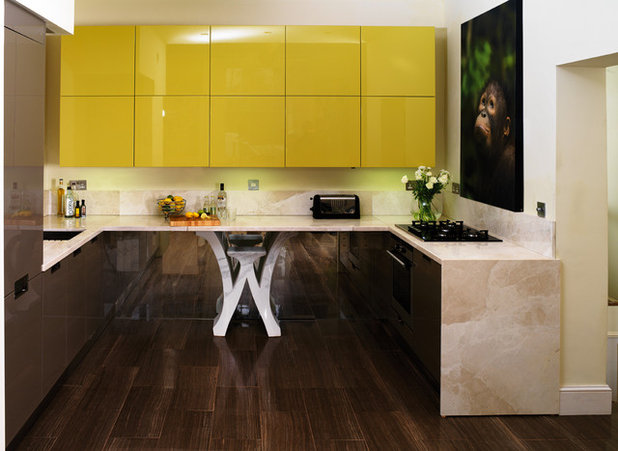 Contemporary Kitchen by Hub Kitchens