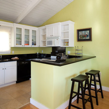 Beach House - Mother-in-Law Suite Kitchen