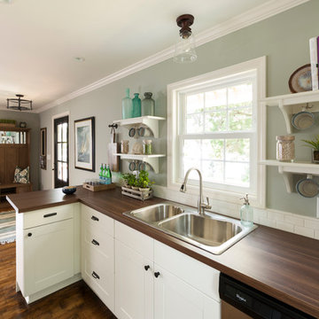 Beach Style Kitchen