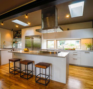 https://st.hzcdn.com/fimgs/pictures/kitchens/beacon-hill-urban-seattle-leicht-seattle-img~ccf13b950d8eeba1_4602-1-f23e3d1-w182-h175-b0-p0.jpg