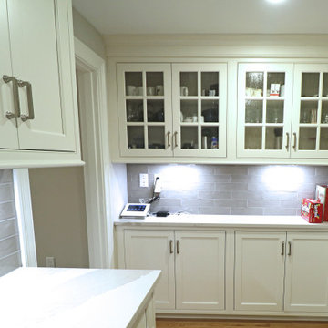 Beaded inset two tone Kitchen