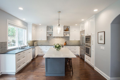 Photo of a large classic kitchen in Portland.