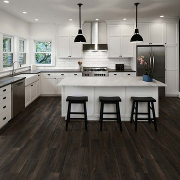 Beautiful Country Kitchen with Porcelain Tile Floor