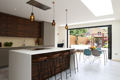 Kitchen - large contemporary kitchen idea in London