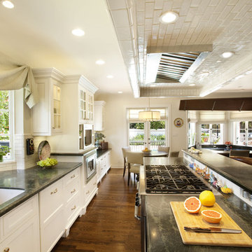 Beauty & the Beach Kitchen