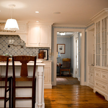 Bedford, NH Farmhouse Kitchen