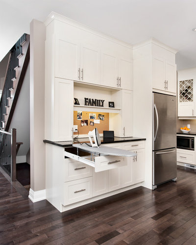 American Traditional Kitchen by Laurysen Kitchens Ltd.