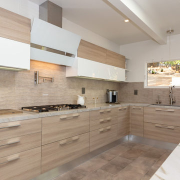 Belmont Kitchen & Staircase Update