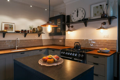 This is an example of a contemporary kitchen in London.