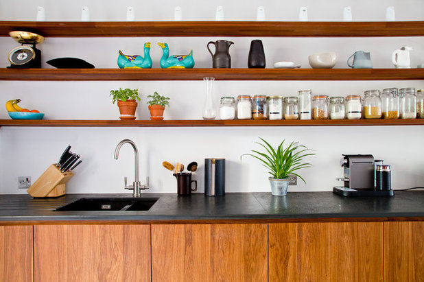 Contemporary Kitchen by Ian Dunn Woodwork & Design