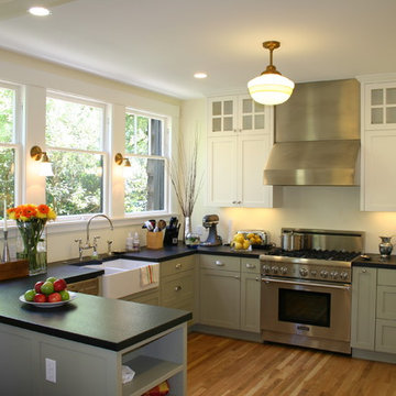 Berkeley Traditional Kitchen