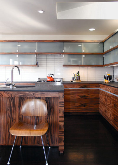 Contemporary Kitchen by Architect Mason Kirby Inc.