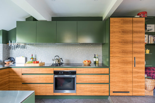 Contemporary Kitchen by WILLIAMS RIDOUT