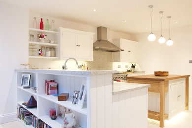 Inspiration for a classic kitchen in Oxfordshire.