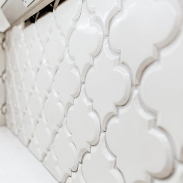Beveled Arabesque, ceramic tiles in Vento Grey