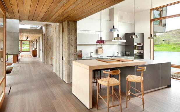 Contemporary Kitchen by hughesumbanhowar architects