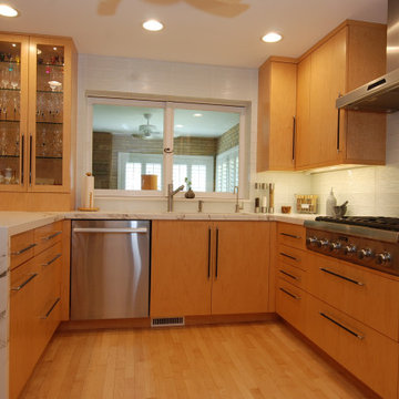 Birdseye Contemporary Maple Kitchen
