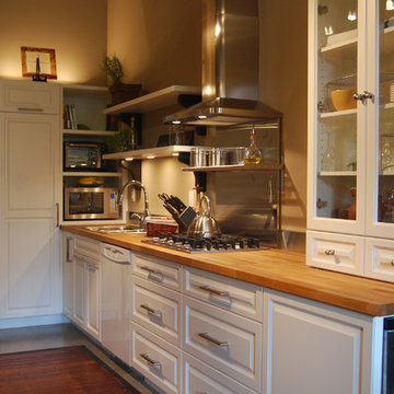 Bistro Style Loft Kitchen