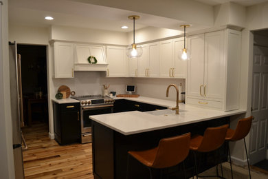 Example of a trendy kitchen design in Philadelphia
