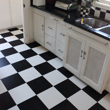 Black & White Cork flooring in Kitchen