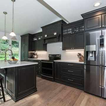 Black & White Kitchen in Norwalk Ct