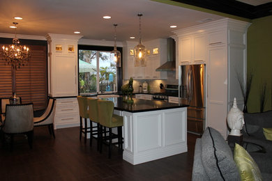 Inspiration for a timeless kitchen remodel in Orange County