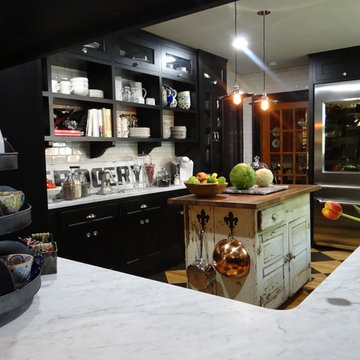 Black Kitchen Cabinetry