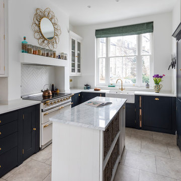 Black kitchen