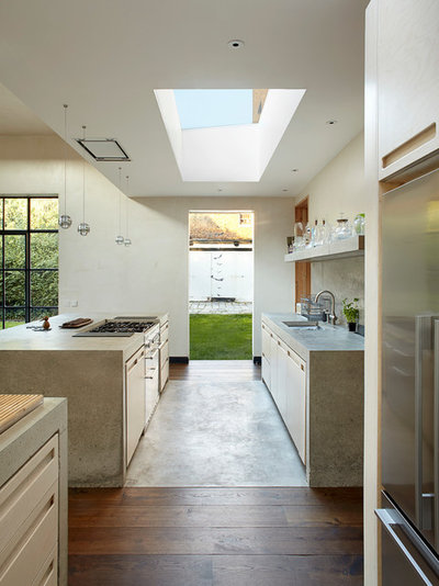 Contemporary Kitchen by Goldstein Ween Architects