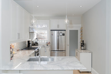 Inspiration for a kitchen remodel in Toronto