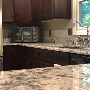 Blue Flowers Granite with Wellborn Cabinets