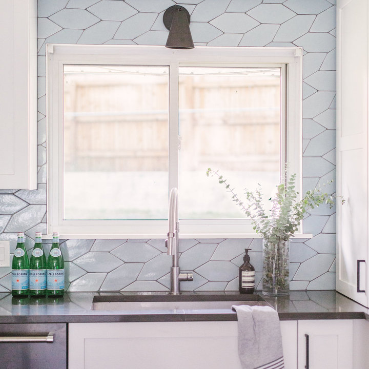 Picket Tiles In Backsplash Photos & Ideas Houzz