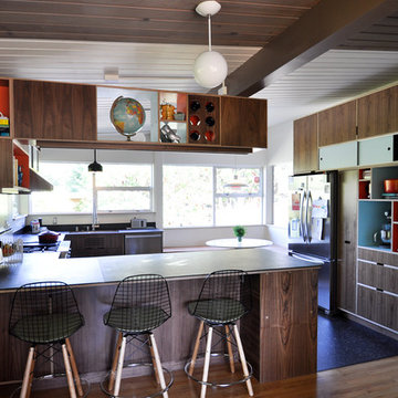 Blue Ridge Mid Century Modern Kitchen