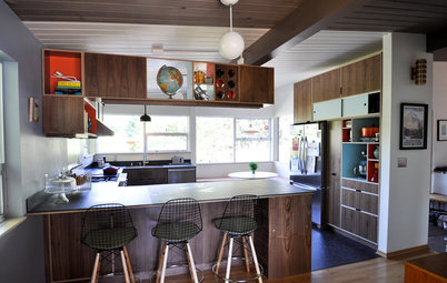 Kitchen of the Week: Light, Chalkboard and Midcentury Style