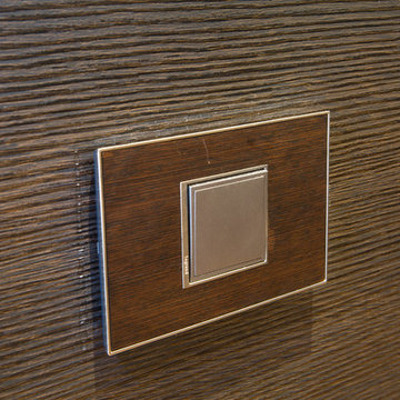 "Boca Textured" Carbone with Back Painted White Glass Doors