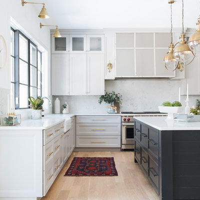 Kitchen photo in Chicago