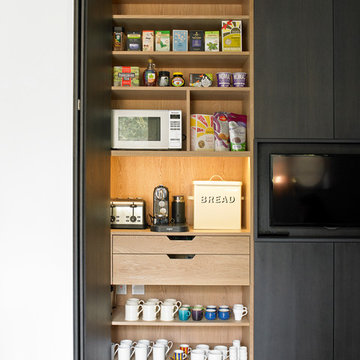 Breakfast cabinet with bi-fold doors