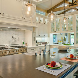 https://www.houzz.com/photos/breezy-brentwood-traditional-kitchen-los-angeles-phvw-vp~2026854